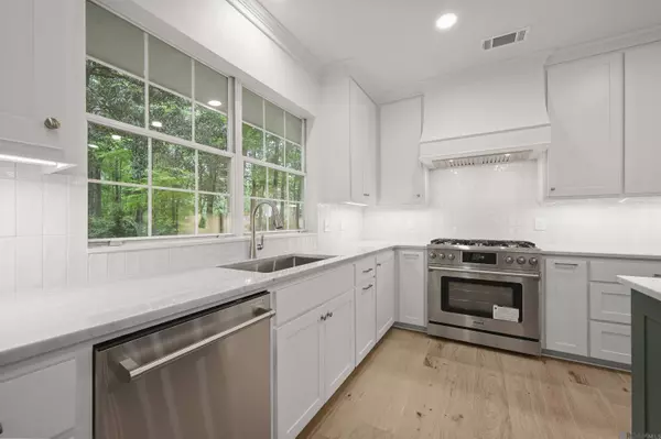 18631 Beaconwoods Dr, Baton Rouge, LA 70817