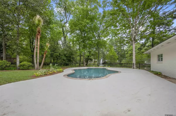 18631 Beaconwoods Dr, Baton Rouge, LA 70817