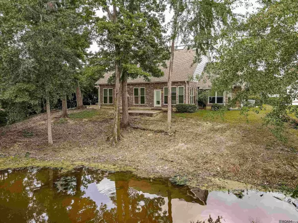 655 High Lake Dr, Baton Rouge, LA 70810