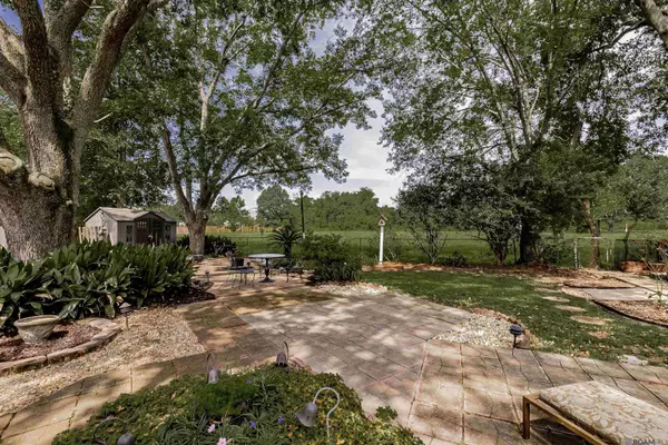 1337 Rue Desiree, Baton Rouge, LA 70810