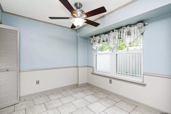 1337 Rue Desiree, Baton Rouge, LA 70810