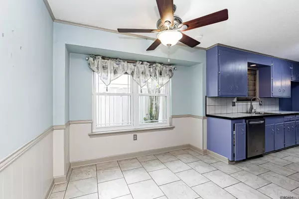 1337 Rue Desiree, Baton Rouge, LA 70810