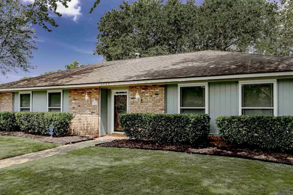 1337 Rue Desiree, Baton Rouge, LA 70810