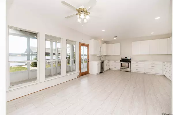 13603 Riverlake Dr, Covington, LA 70435