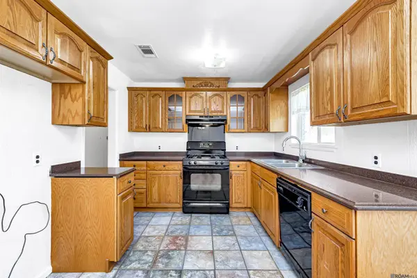 9569 Rainford Rd, Baton Rouge, LA 70810