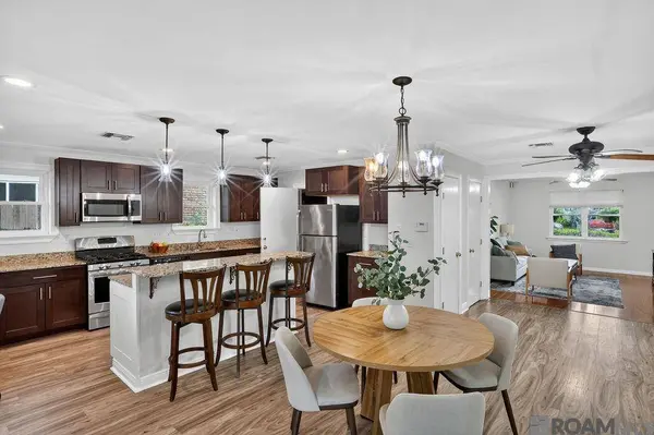 8910 Melrose Ln, River Ridge, LA 70123