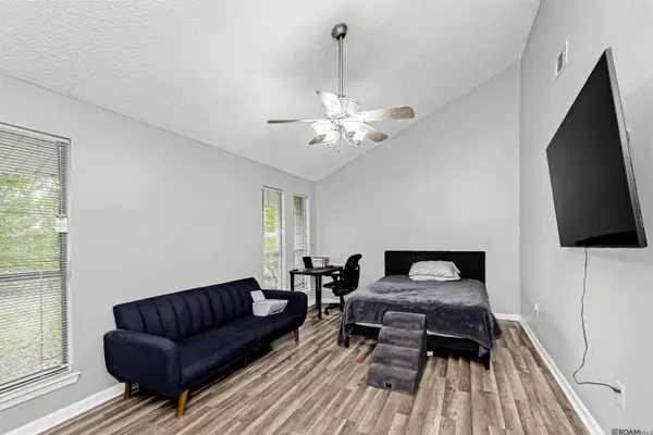 1451 White Cross Dr, Baton Rouge, LA 70810