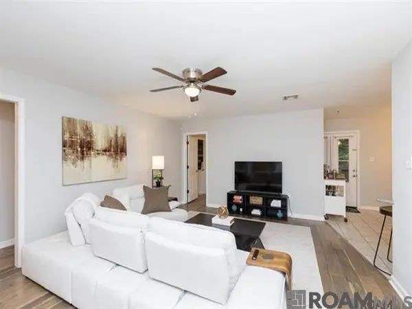 18634 White Oak Dr, Prairieville, LA 70769