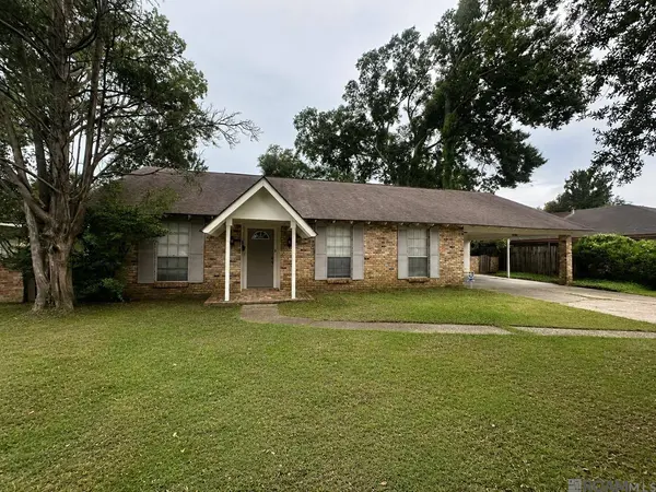 8166 Franwood Dr, Baton Rouge, LA 70806