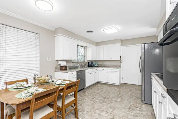 8166 Franwood Dr, Baton Rouge, LA 70806