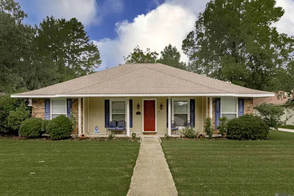 17247 Sharpsburg Ave, Baton Rouge, LA 70817