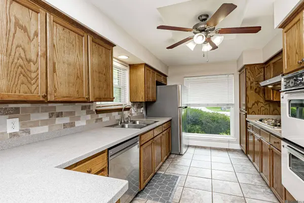 17247 Sharpsburg Ave, Baton Rouge, LA 70817