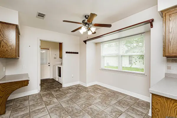 17247 Sharpsburg Ave, Baton Rouge, LA 70817