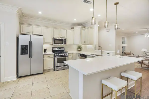 18639 Perkins Rd ##18, Prairieville, LA 70769