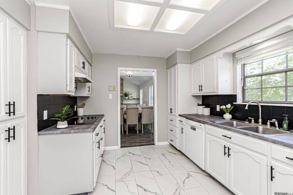 9715 Bunting Dr, Baton Rouge, LA 70809