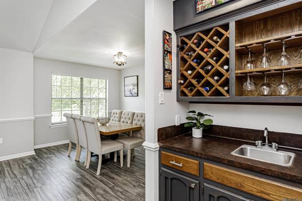 9715 Bunting Dr, Baton Rouge, LA 70809