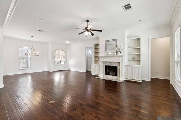 9636 Market West Dr, Baton Rouge, LA 70810