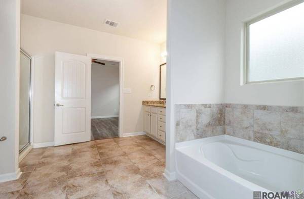 7787 Antebellum Ave, Baton Rouge, LA 70820