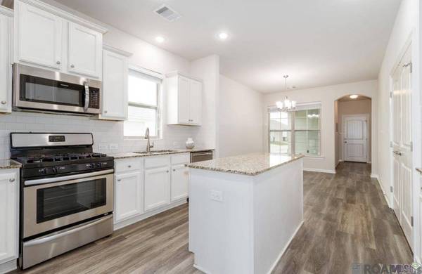 7787 Antebellum Ave, Baton Rouge, LA 70820