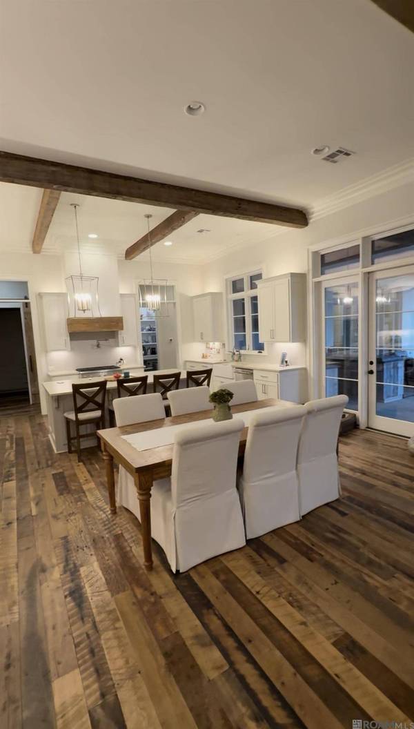 2549 Bayou Bengal Ct, Baton Rouge, LA 70810