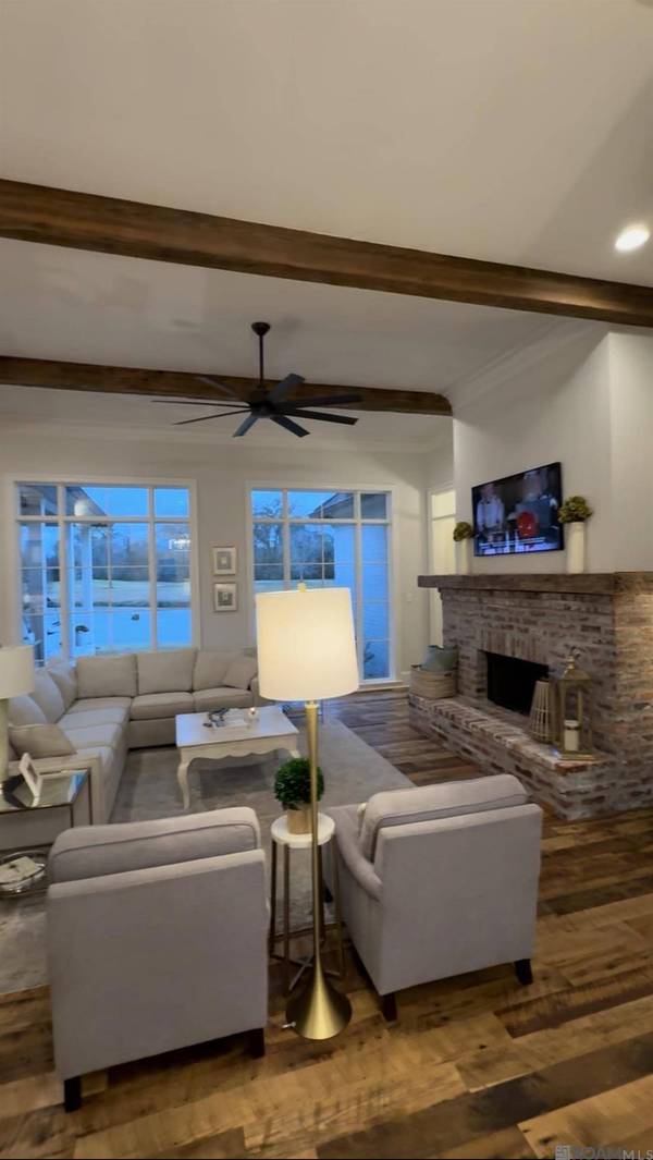 2549 Bayou Bengal Ct, Baton Rouge, LA 70810