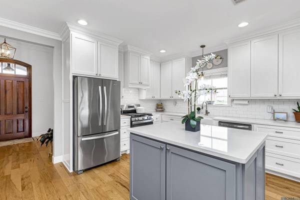 17694 Martin Lake Dr, Baton Rouge, LA 70816