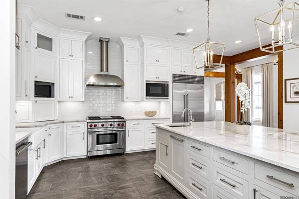 823 Mossy Oak Ave, Baton Rouge, LA 70810