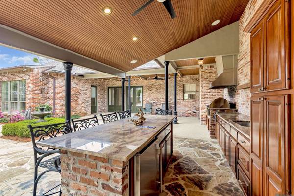 823 Mossy Oak Ave, Baton Rouge, LA 70810