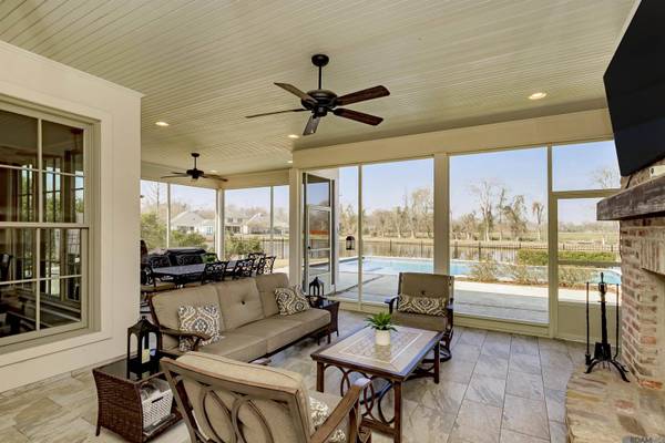 2544 Tiger Crossing Dr, Baton Rouge, LA 70810