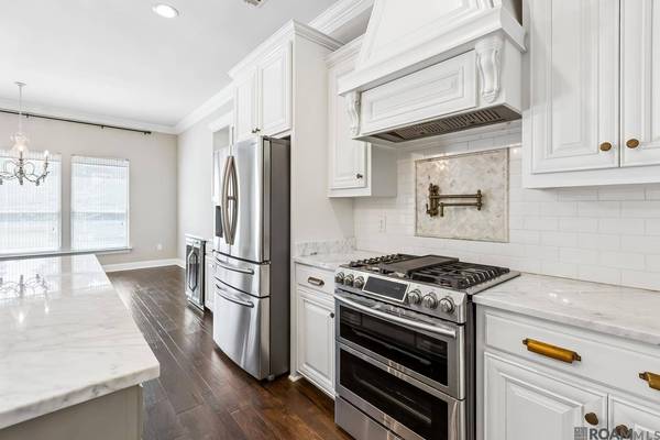 13884 Cobblestone Dr, Denham Springs, LA 70726