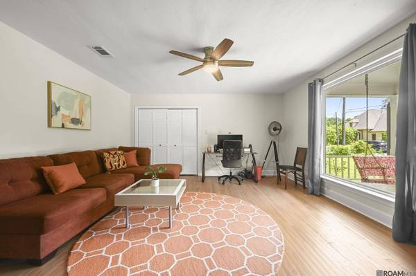 6035 Boone Dr, Baton Rouge, LA 70808