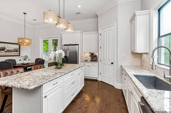 6211 Old Creek Ave, Baton Rouge, LA 70808