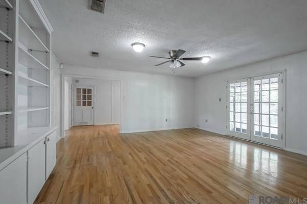 5241 Timber Cove St, Baton Rouge, LA 70808