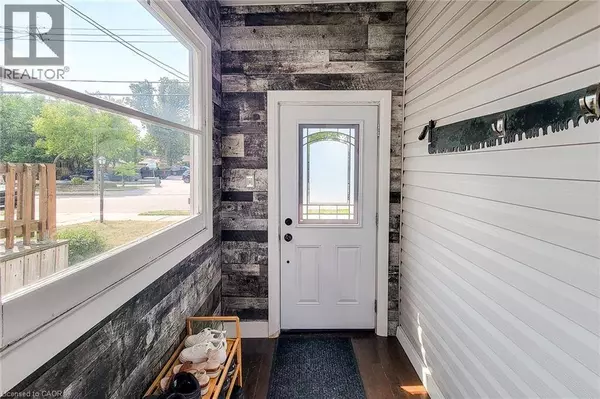 3 EAST 33RD Street, Hamilton, ON L8V3S9