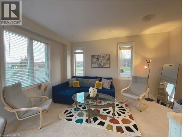 2 MOCKINGBIRD Lane, Stoney Creek, ON L8E0K7