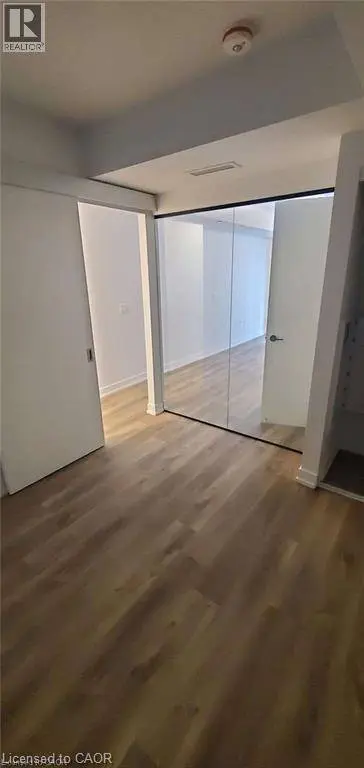 1 JARVIS ST #922, Hamilton, ON L8R3J2