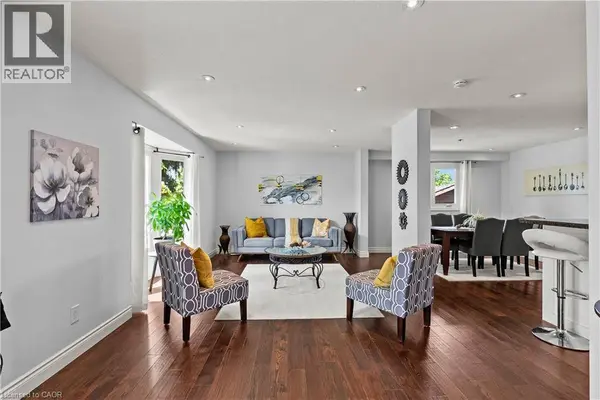 87 MONTE Drive, Hamilton, ON L8G4M4