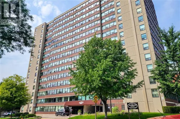 120 DUKE ST #202, Hamilton, ON L8P4T1