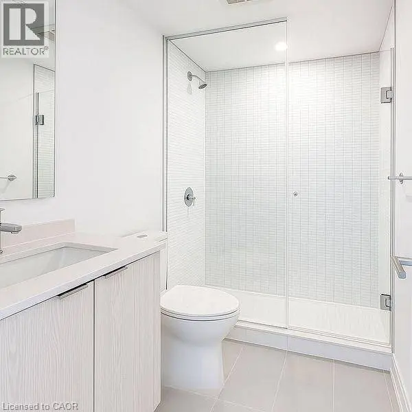 1 JARVIS ST #922, Hamilton, ON L8R3J2