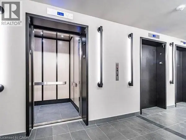 1 JARVIS ST #922, Hamilton, ON L8R3J2
