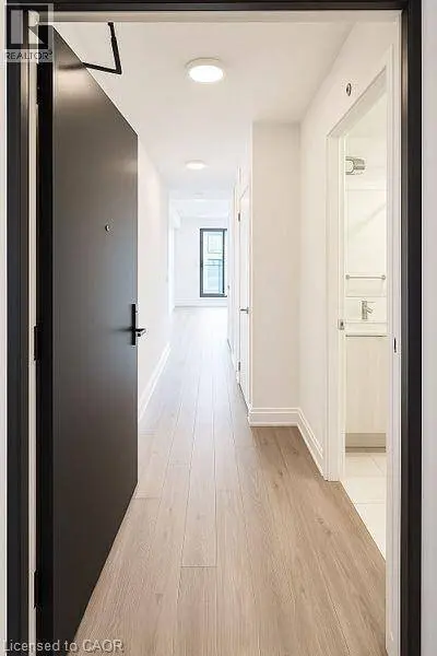 1 JARVIS ST #922, Hamilton, ON L8R3J2