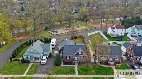 333 Melrose AVE, Middlesex, NJ 08846