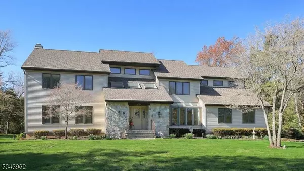 838 Atkinson Cir, Hillsborough Twp., NJ 08844