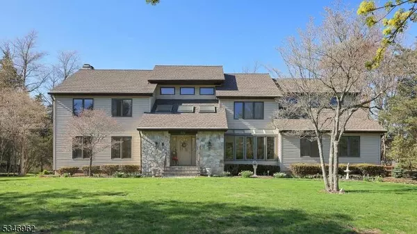 838 Atkinson Cir, Hillsborough Twp., NJ 08844