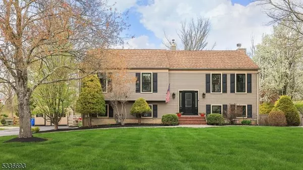 7 Kent Ct, Clinton Twp., NJ 08801