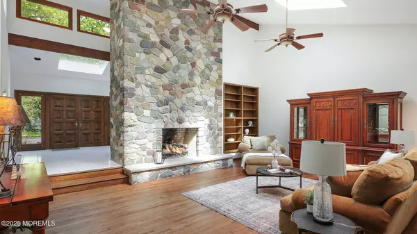 8 S Tamarack Drive, Brielle, NJ 08730