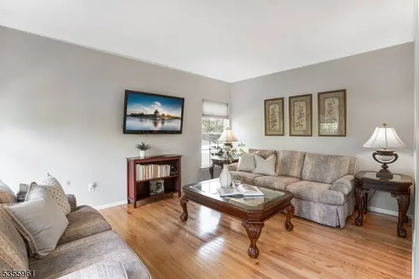 23 Hughey Ln, Hillsborough Twp., NJ 08844
