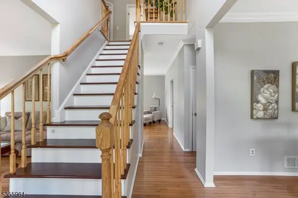 23 Hughey Ln, Hillsborough Twp., NJ 08844