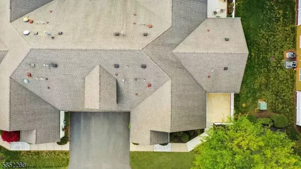 151 Chandler Ct, Hillsborough Twp., NJ 08844