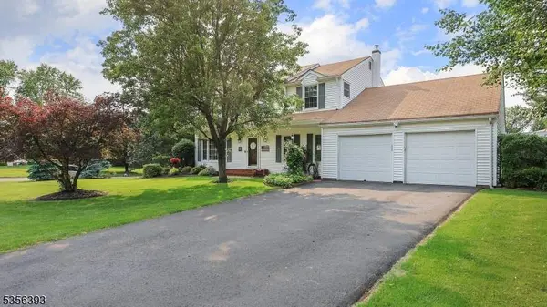 12 Fox Chase Run, Hillsborough Twp., NJ 08844